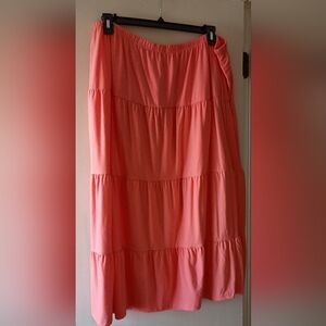 NWOT Tiered Coral Pink Midi Skirt With Pockets
